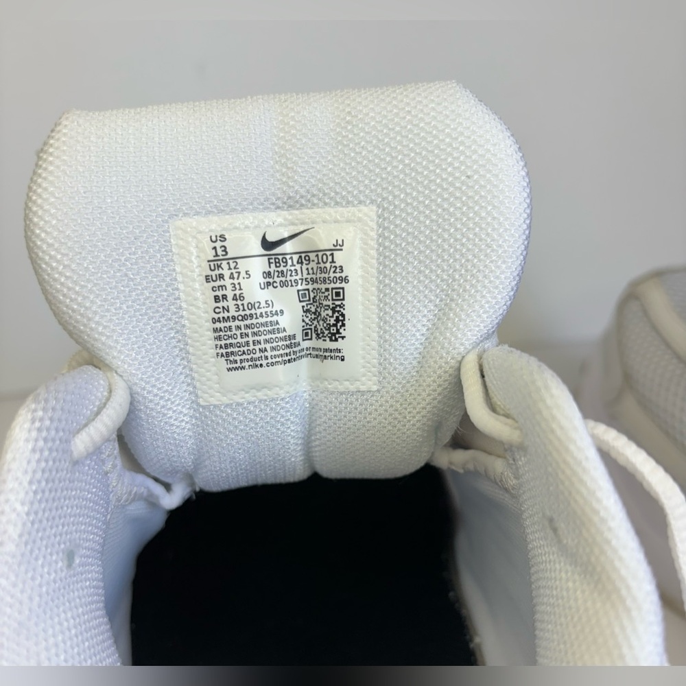Nike Zoom Vomero 5 White/ Black Men’s Shoes - Picture 10 of 11